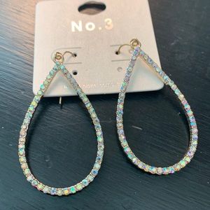 Gold teardrop earrings